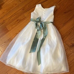 Girls Communion or Flower Girl Dress 🌟